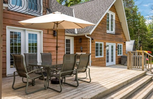 Algonquin Highlands Apartamento | Lakefront, 4000sq/f, Gym, Beach, Hot Tub, Sauna
