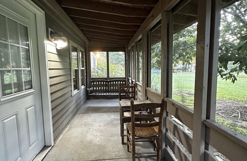 Union County Casa | Lakefront 4acre Lake Close to Charlotte Perfect for Weddings+Venues+Family Fun