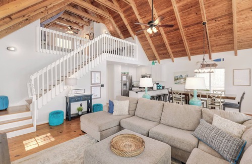 Seneca Casa | ¡Para estrenar! 4 BR Lakefront Home. Muelle privado, grandes vistas al agua! 15 minutos a Clemson