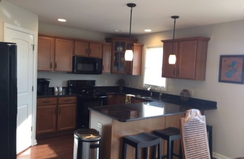 Frontier Casa | Lakefront 5 bedroom home on beautiful Lake Diane-Camden, Michigan Sleeps 15