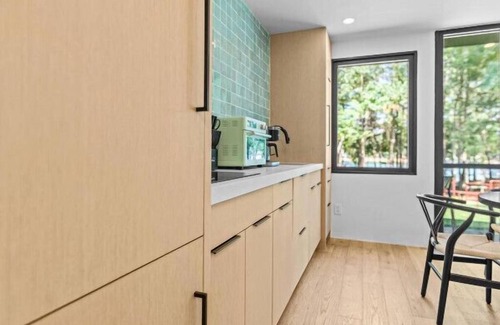 Reed Creek Casa | Lakefront A-Hole Retreat w/ Dock