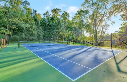 Johnsonburg Casa | Lakefront Achieve Cabin / 3BR on 200-Acre Estate