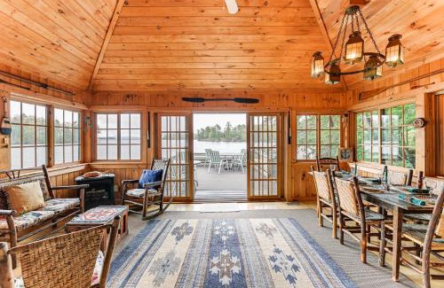 Huletts Landing Casa | Lakefront Adirondacks Home Lake George Oasis!