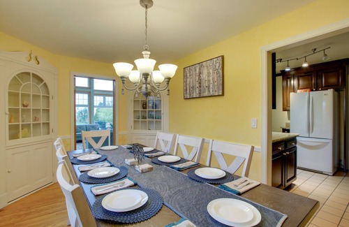 Algoma Casa | Lakefront Algoma Home w/ Deck, Grill & Fireplace