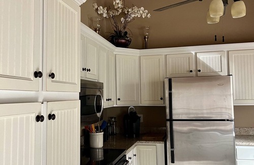 Woodstock Casa | LakeFront Full View -Allatoona w/Dock,sleeps10adults/2 kids-7miles to LakePoint!