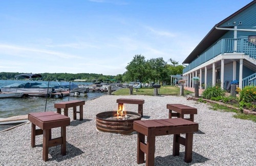 Mayfield Apartamento | Lakefront at Fife Lake Lodge 6 double beds