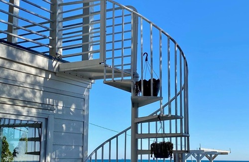 North Lakeport Casa | Lakefront Beach House - Lake Huron private beach!