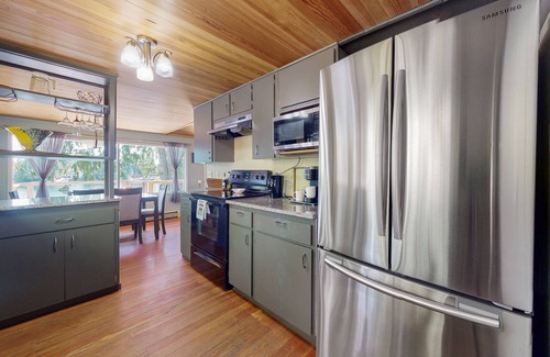 Grapeview Casa | Lakefront beauty with private dock, kayak, pedal boat & fantastic water view