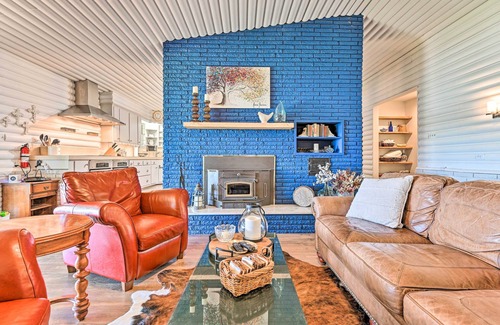 Brownwood Casa | Lakefront Brownwood Home w/ Private Boat Dock