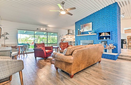 Brownwood Casa | Lakefront Brownwood Home w/ Private Boat Dock