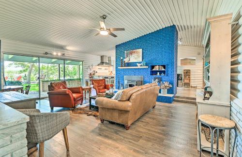 Brownwood Casa | Lakefront Brownwood Home with Private Boat Dock