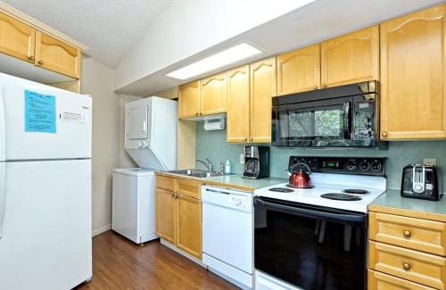 Lakeway Casa | Lakefront Bungalow - Community Poolhot Tub #6