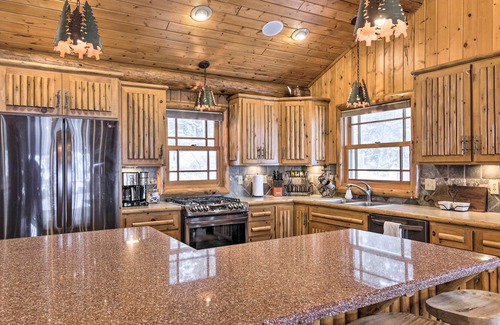 Northwoods Beach Cabina | ¡NUEVO! Cabaña junto al lago: 11 millas a Dtwn tiendas y restaurantes!