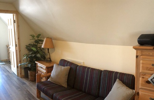 Atlanta Casa | Lakefront cabin getaway near Lewiston