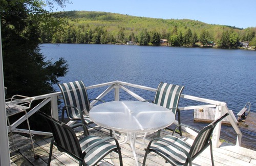 Windsor Cabina | Lakefront Cabin in Beautiful, Quiet Location