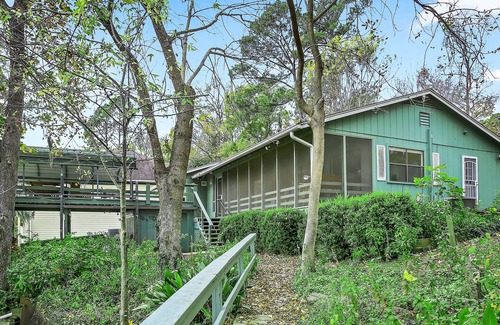 Pointblank Casa | Lakefront Cabin in The Trees-Lake Livingston, TX