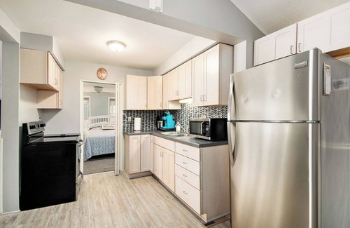 Scotts Cabaña | Lakefront Cabin - Kayaks, Grill, Firepit - Casita Linda
