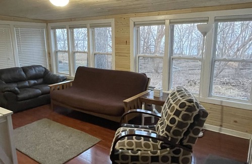 Edgerton Cabaña | Lakefront Cabin: Many options for entertainment or relaxation