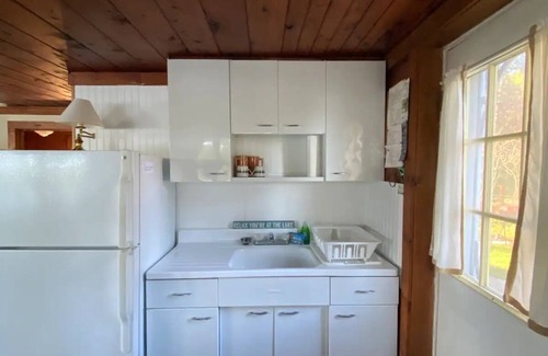 Bellaire Cabina | Lakefront Cabin - Northaire Resort Cabin 2