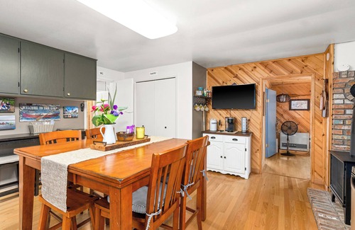 Duluth Cabina | Lakefront Cabin on Island Lake