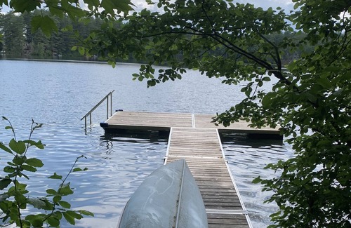 Lyman Cabina | Lakefront Cabin on Lyman’s Pristine Barkers Pond