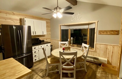 Turtle Lake Cabina | Lakefront Cabin Retreat