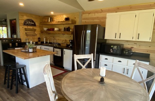Turtle Lake Cabina | Lakefront Cabin Retreat