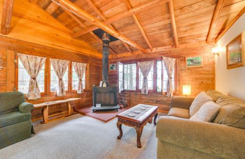 Levering Casa | Lakefront Cabin with Beach Access Levering Retreat