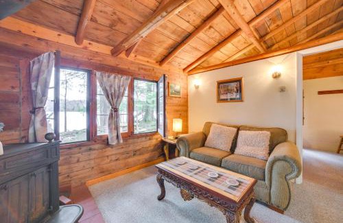 Levering Casa | Lakefront Cabin with Beach Access Levering Retreat