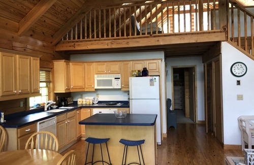Chickamauga Lake Cabina | Lakefront Cabin with Dock & Ramp