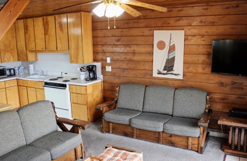 Stevensville Casa | Lakefront Chalet #18 w/ Beach Access, Pools, Sport Courts, Fishing Pond & more!