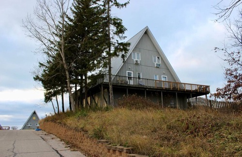 Stevensville Casa | Lakefront Chalet #36 w/ Beach Access, Pools, Sport Courts, Fishing Pond & more!