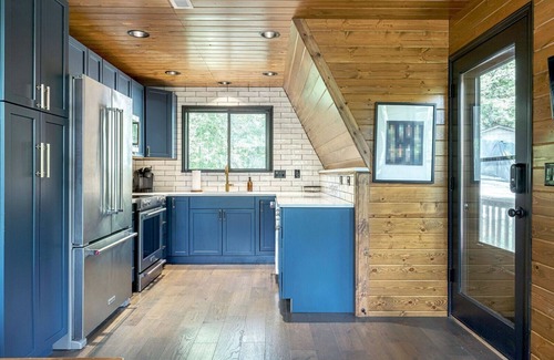 Innsbrook Chalet De Esquí | Lakefront Chalet w/ Fire Pit by StayLage