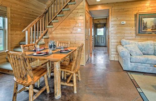Columbia Casa | Lakefront Columbia Cabin with Porch and Shared Dock