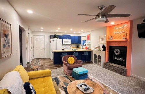 Village of Four Seasons Apartamento | Lakefront Condo, 2 Bed, 2 Bath-Sleeps 6, Pool, Hot Tub, Tennis Courts, Swim Dock, WIFI