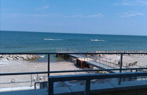 Geneva Condominio | CONDOMINIO LAKEFRONT # 308 * 2HAB / 2 BA DORMITAS 4
