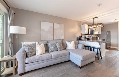Gilford Condominio | Lakefront Condo-Foliage-Views-Hiking