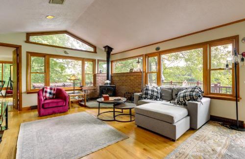 Mansfield Depot Casa | Lakefront Connecticut Retreat Near UConn