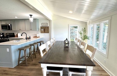 Angola Casa | Lakefront Cottage at Crooked Lake, Indiana to sleep 10-12