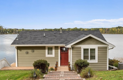 Smyrna Cabaña | Lakefront Cottage at Rainbow Lake