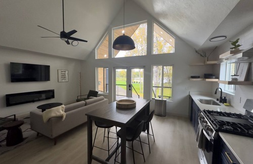 Wasilla Cabaña | Lakefront Cottage in Sauan- #5 Rainbow Trout