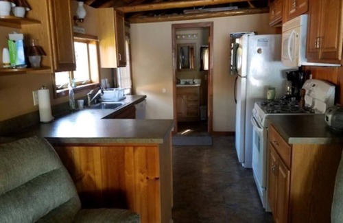 Lake City Cabaña | Lakefront Cottage in Lake City