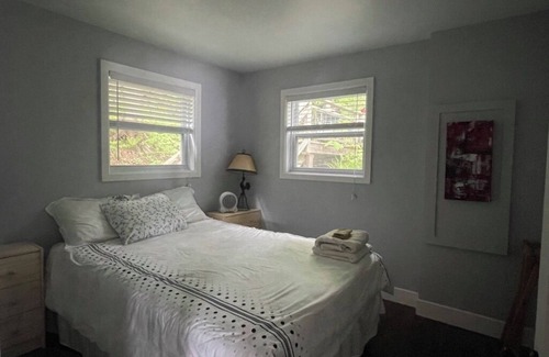 Potton Casa | Lakefront Cottage on with private beach. Lake Memphremagog