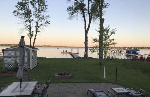 Forest Lake Cabaña | Lakefront Cottage on Forest Lake - Great for Families!