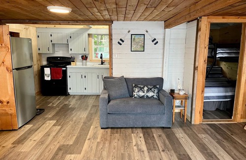 West Buxton Cabaña | Lakefront Cottage On Beautiful Maine Lake