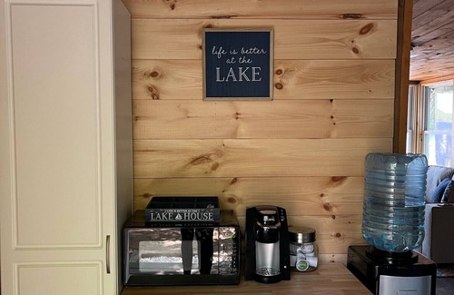 West Buxton Cabaña | Lakefront Cottage On Beautiful Maine Lake