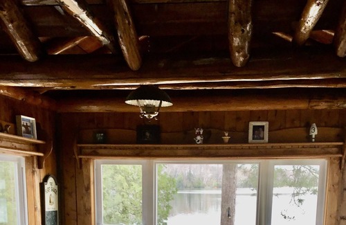 Barryton Cabaña | Lakefront cottage on Diamond Lake