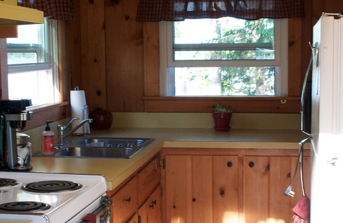 Interlochen Cabaña | Lakefront Cottage en todos los deportes Green Lake-Interlochen-Traverse City / Sleeps 7