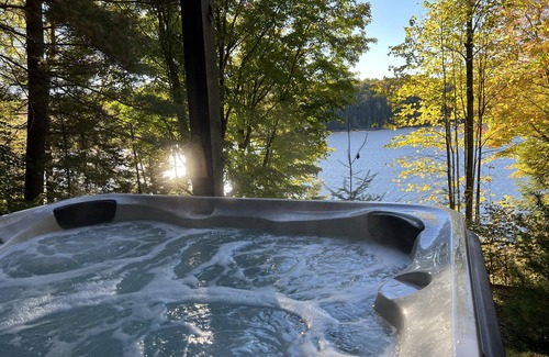Gooderham Cabaña | Lakefront cottage with hot tub and amazing porch, 4 season in Haliburton