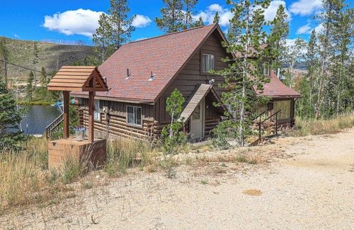 Grand Lake Cabaña | Coyote Cabin - ¡Cabaña encantadora y auténtica en el lago Sun Valley!